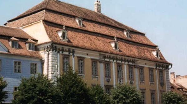 sibiu palatul bruckenthal a fost afectat de un incendiu