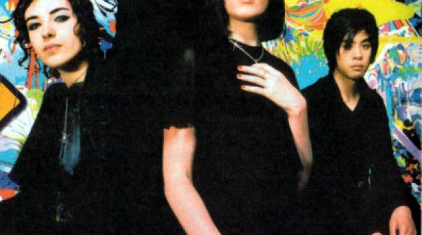 ladytron in deschiderea concertului depeche mode