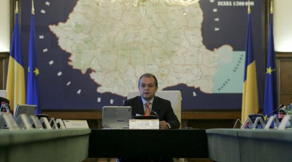 ordonanta pensia sau salariul guvernul memorie scurta