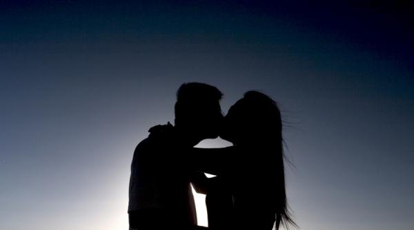 icirc n 2009 vom avea credinta speranta si iubire anul marilor schimbari