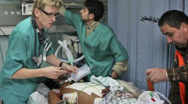 cativa medici vorbesc despre utilizarea unui nou tip de arma in gaza