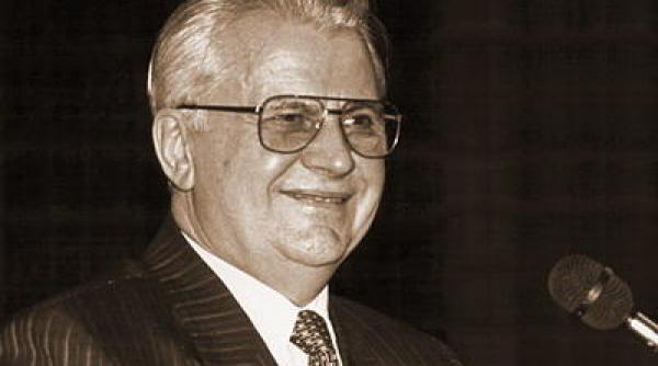 leonid kravciuk putin si medvedev trateaza ucraina ca pe o regiune a rusiei