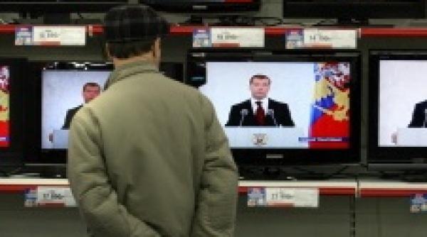 dmitri medvedev organizeaza un summit al consumatorilor de gaz rusesc