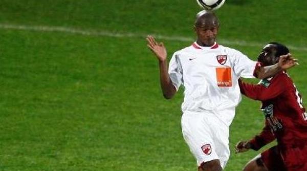 julio cesar pleaca de la dinamo