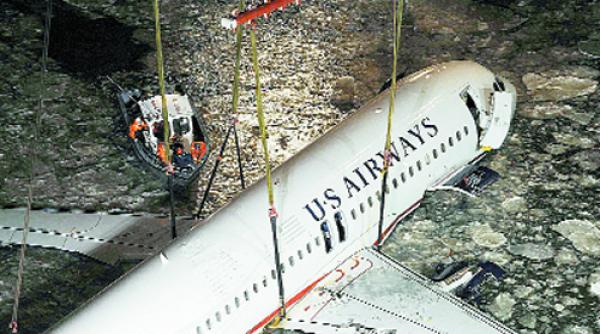 minunea de pe hudson cutiile negre la washington