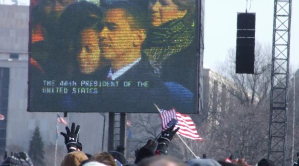 inaugurarea la minut presedintele petrece criticii ataca