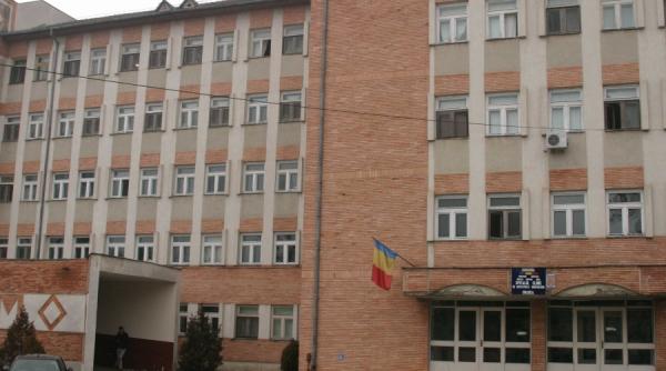 copil cu doua capete nascut mort la maternitatea oradea