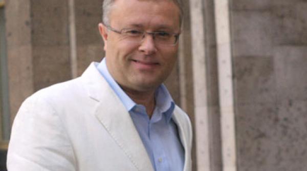 un oligarh rus va cumpara un ziar londonez cu o lira