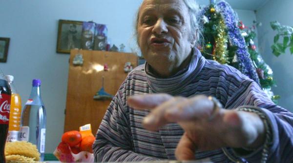 icirc n cautarea parintelui nestiutul copil din flori al diplomatului