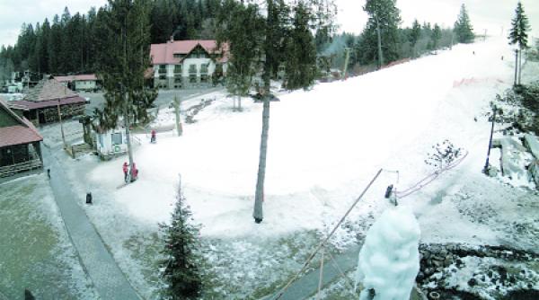 week end trist ploile spala partiile de bruma de zapada