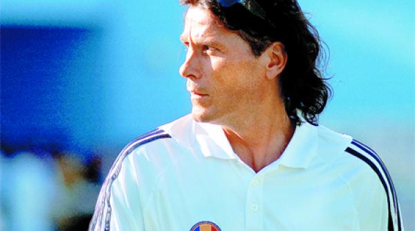 u craiova icirc nca un an pentru napoli