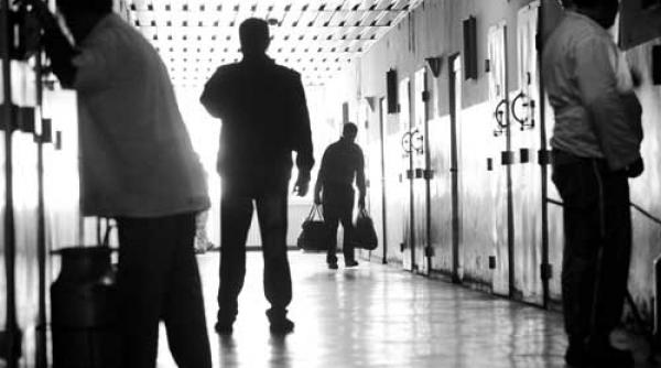 tara urmaritilor general puscariile usilor deschise