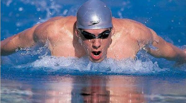 michael phelps suspendat si parasit de sponsori