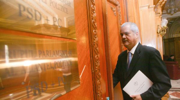 cerere nastase isi vrea dosarele in instanta