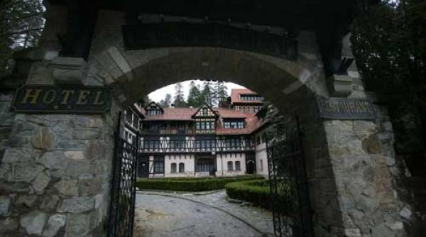 furt fara manusi sub umbrela protocolului de stat sinaia