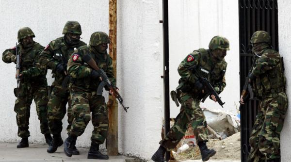 sapte ofiteri sarbi artizanii capturarii criminalilor