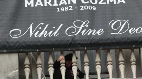 adio pasarila mort e doar cel uitat noi nu te vom uita niciodata