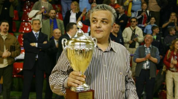 cristina neagu si patricia vizitiu raman jucatoarele rulmentului