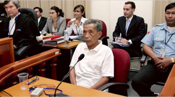 duch primul khmer rosu judecat pentru crime de razboi