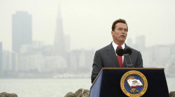 california aproape de faliment