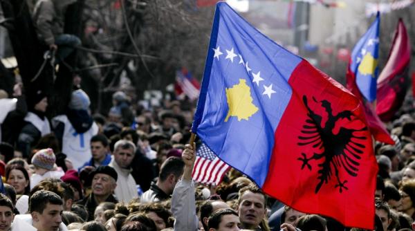 kosovo un an de independenta