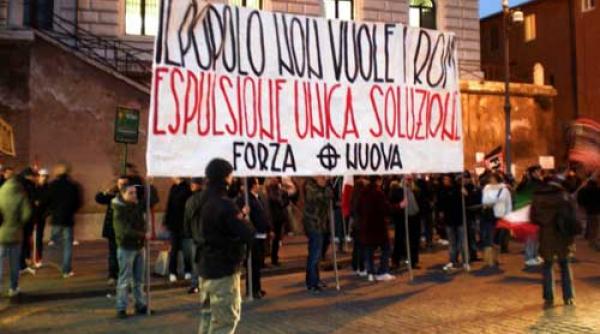 italia cine umfla isteria impotriva romanilor