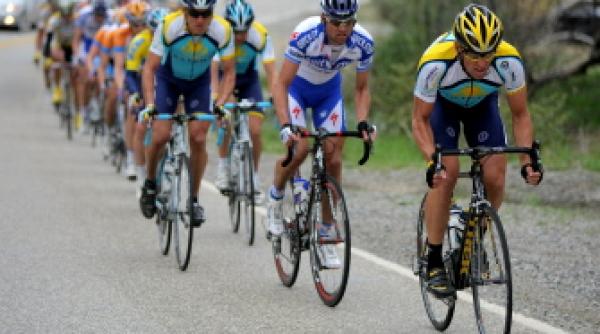 turul californiei levi leipheimer triumfator lance armstrong in pluton