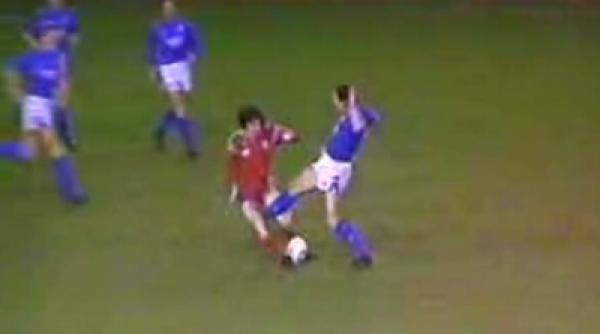 faultul lui souness asupra lui rotariu printre cele mai violente din istorie video