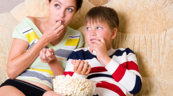 model obezitatea la televizor