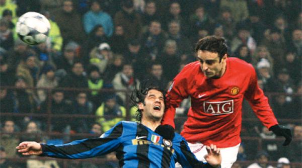 cupa campionilor optimi de finala decizia pe old trafford