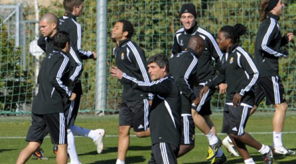 liga campionilor optimi de finala galacticii viseaza trofeul