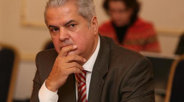 adrian nastase acuza dna de activitate politica