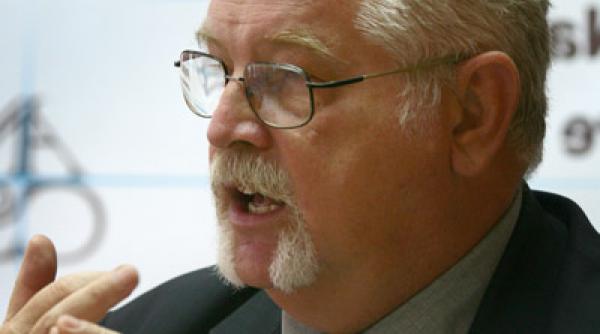 anton anton cere demisia ministrului educatiei