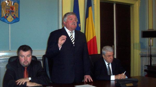 icirc n atentia premierului boc prefect penal la brasov