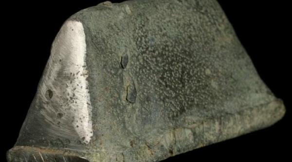 s a sintetizat un aliaj imposibil