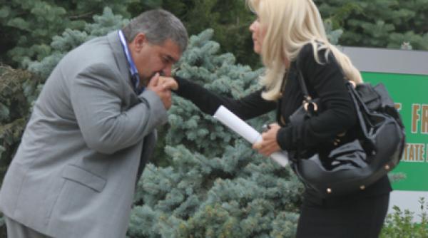 elena udrea icirc l reactiveaza pe virgil carstea regele parcurilor a fost mutat pe faleza