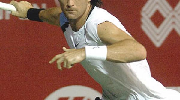 carlos moya iese din tenis pana cand nimeni nu stie