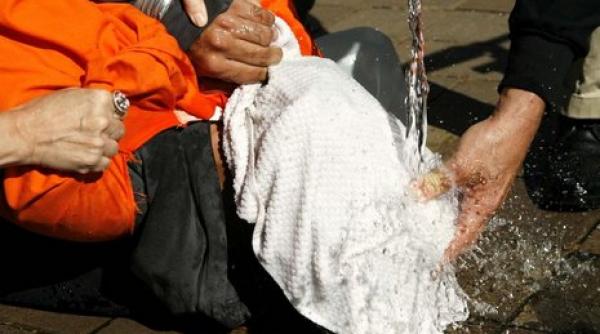 un raport al crucii rosii acuza tortura din inchisorile cia