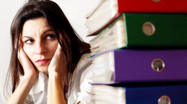 munca in exces 70 de ore saptamanal