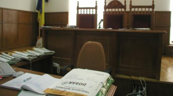 puii de gaina cu cioc de papagali i