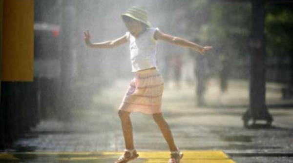 prognoza meteo pe sase luni