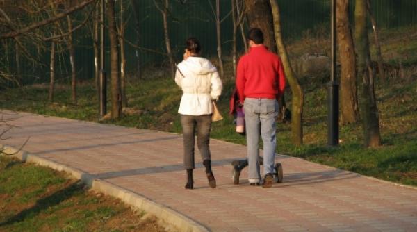 vrem parcuri distruse si blocuri turn