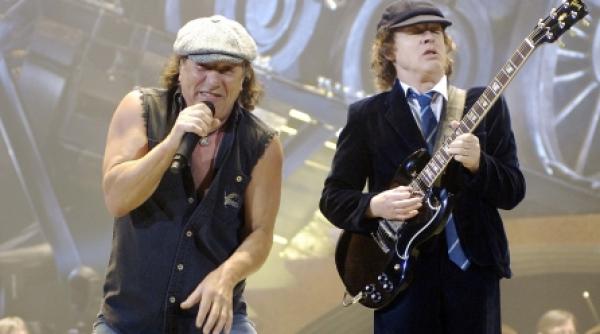 ac dc show electrizant in arena din budapesta