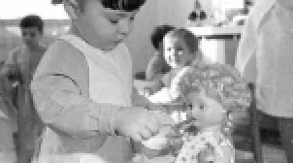 copiii handicapati de la jucu