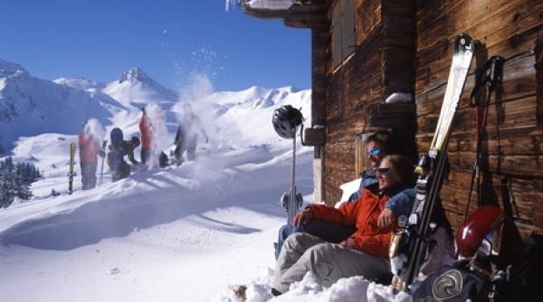 loviti din doua parti