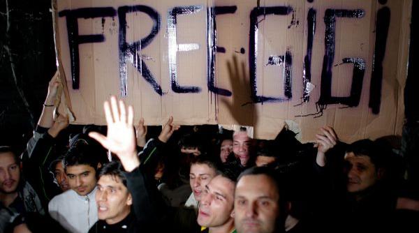 free gigi sustinatorii lui becali cer eliberarea latifundiarului in fata tribunalului