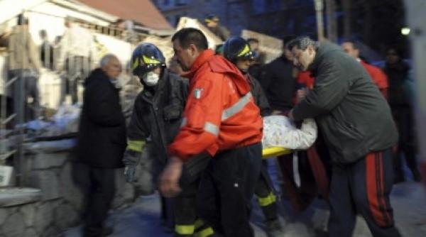 italia lovita de cutremur 90 de morti si zeci de disparuti