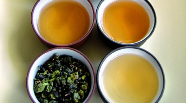 ceai verde sau infuzii aromate