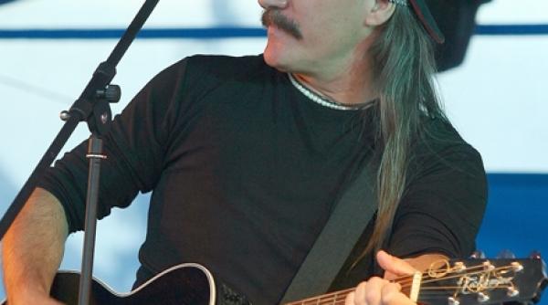 vasile seicaru in orasul cu tei