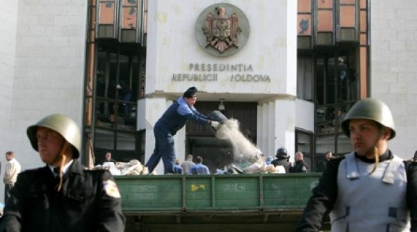 expulzati ca la razboi